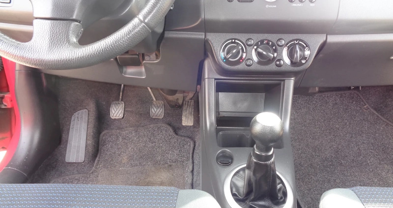 Suzuki Swift cena 11200 przebieg: 174633, rok produkcji 2009 z Wronki małe 301
